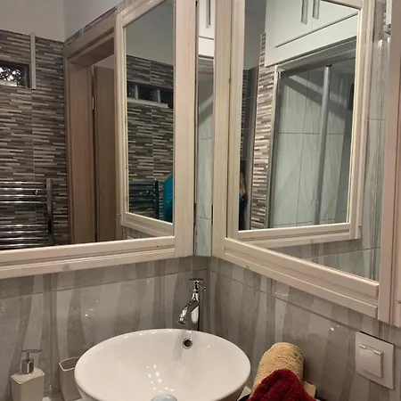 City Star - Penthouse Next To Atatuerk House And With View To Castles Szaloniki
