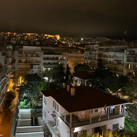 Apartman City Star - Penthouse Next To Atatuerk House And With View To Castles