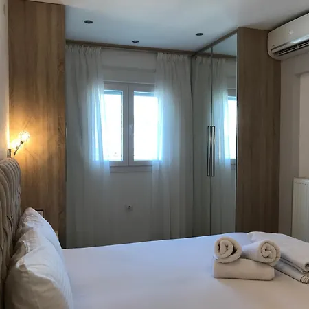 City Star - Penthouse Next To Atatuerk House And With View To Castles Szaloniki